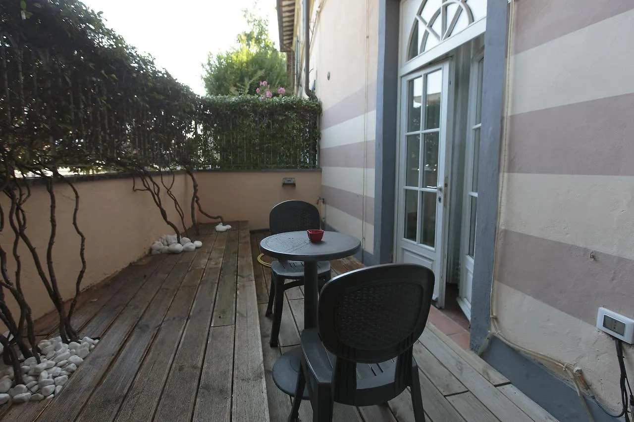 Magnolia Comfort & Rooms Pisa 3*,