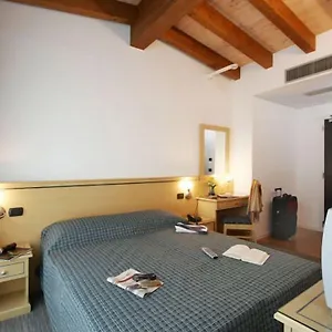 Mary 3* Venedik