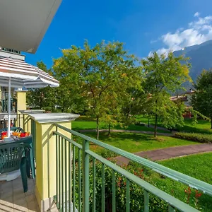 Aparthotel Budget Village - Porto Letizia Porlezza